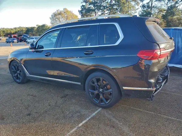 5UXCW2C05M9F77788 2021 BMW X7 - Image 2