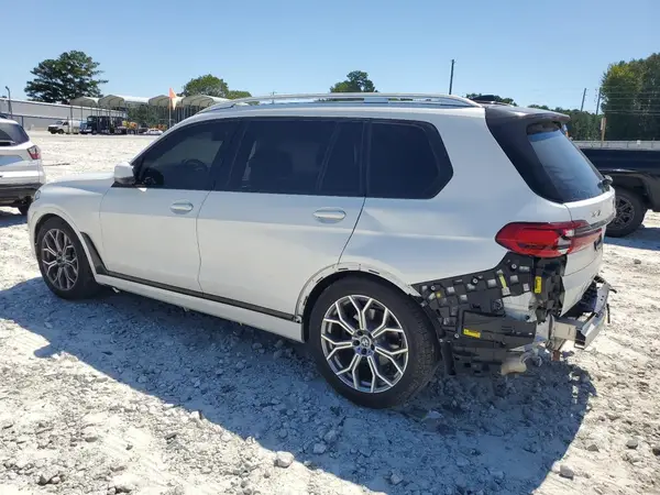 5UXCW2C05M9H35045 2021 BMW X7 - Image 2