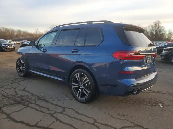 5UXCW2C05N9J28917 2022 BMW X7 - Image 2