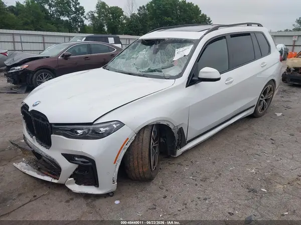 5UXCW2C05N9K22960 2022 BMW X7 - Image 2