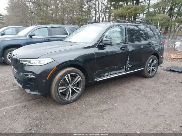 5UXCW2C05N9K98484 2022 BMW X7 - Image 2
