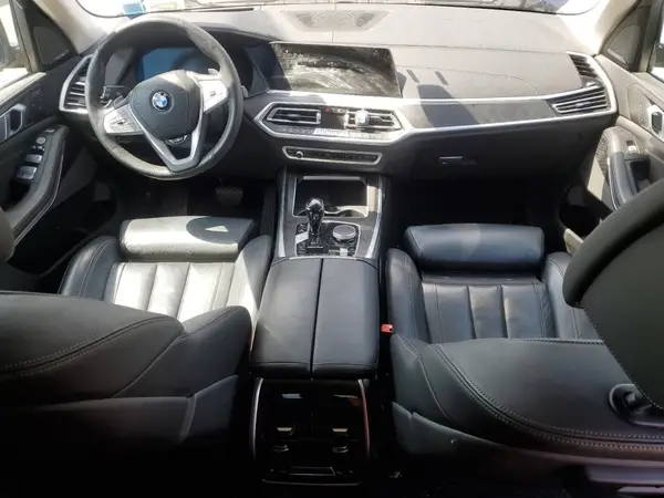 5UXCW2C05N9M66785 2022 BMW X7 - Image 8