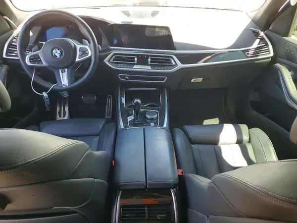 5UXCW2C05N9N07559 2022 BMW X7 - Image 8