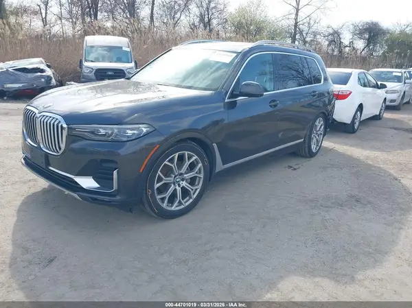 5UXCW2C06L9A00072 2020 BMW X7 - Image 2