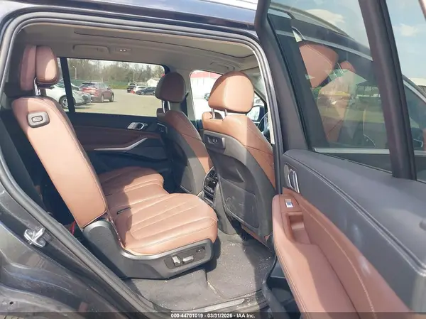 5UXCW2C06L9A00072 2020 BMW X7 - Image 8