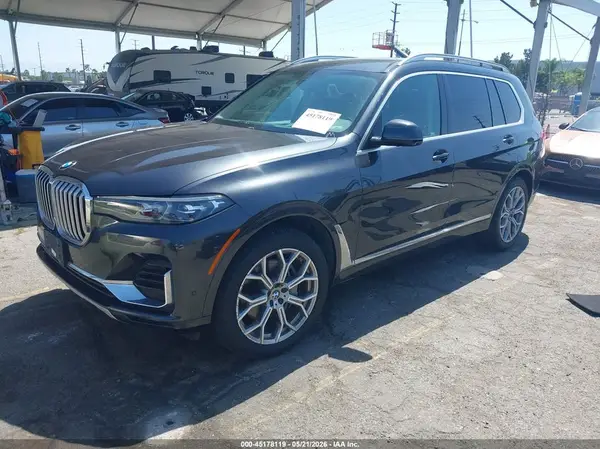 5UXCW2C06L9A03652 2020 BMW X7 - Image 2