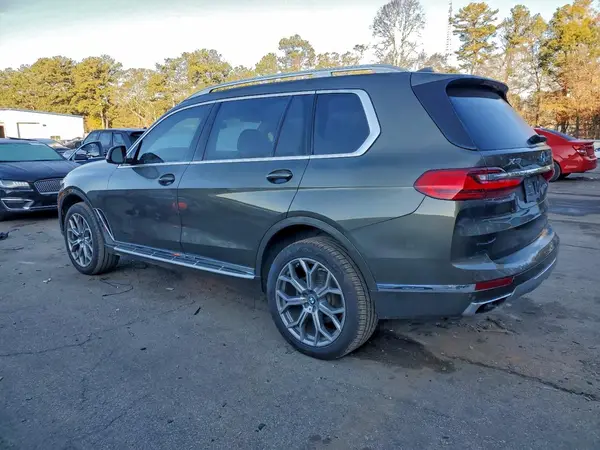 5UXCW2C06L9A03859 2020 BMW X7 - Image 2