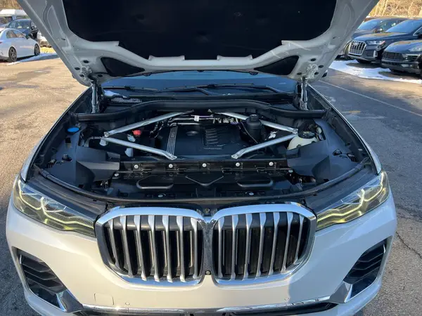 5UXCW2C06M9E26927 2021 BMW X7 - Image 8