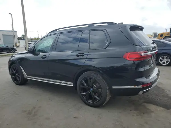 5UXCW2C06M9E44604 2021 BMW X7 - Image 2