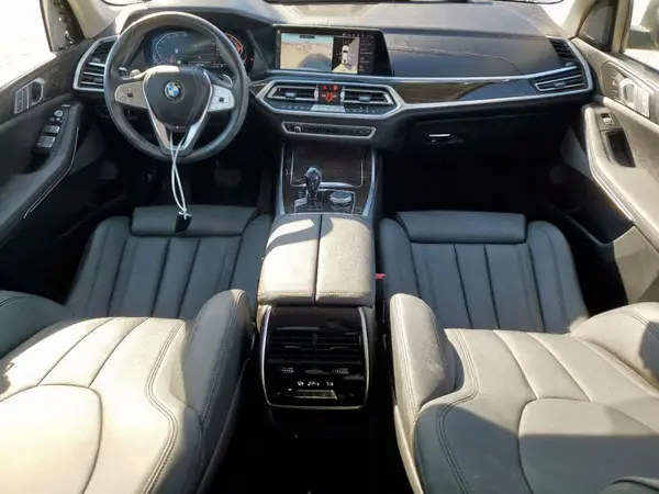 5UXCW2C06M9F17440 2021 BMW X7 - Image 8