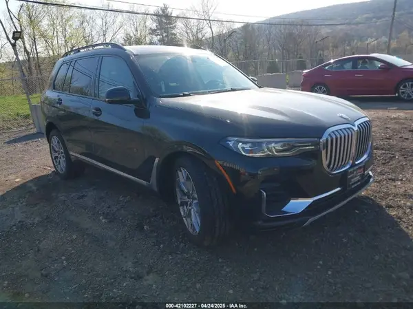 5UXCW2C06M9F51894 2021 BMW X7 - Image 1
