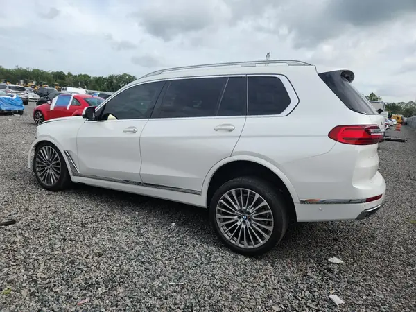 5UXCW2C06M9F55279 2021 BMW X7 - Image 2