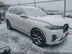5UXCW2C06M9F75421 2021 BMW X7