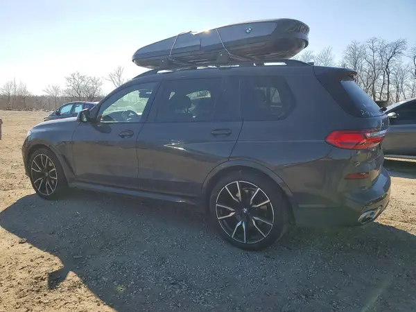 5UXCW2C06M9F88458 2021 BMW X7 - Image 2