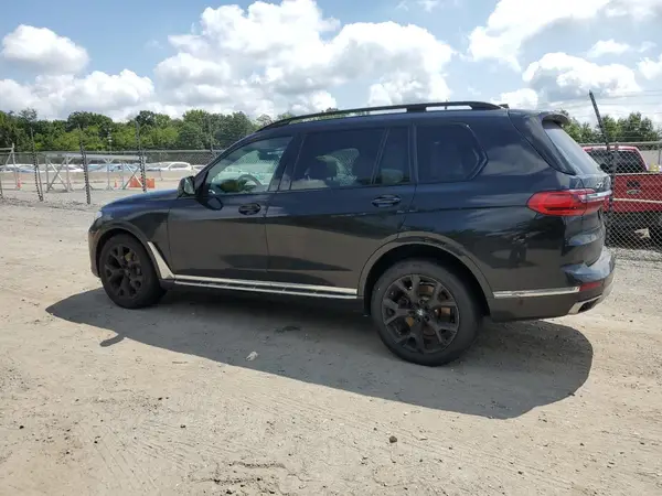 5UXCW2C06M9G58072 2021 BMW X7 - Image 2