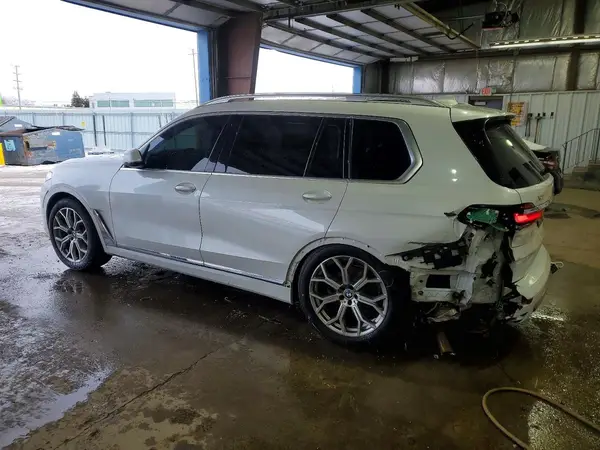 5UXCW2C06M9H07142 2021 BMW X7 - Image 2