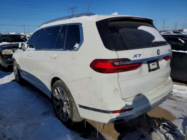 5UXCW2C06M9H09313 2021 BMW X7 - Image 2