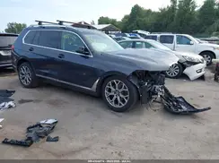 5UXCW2C06M9H52680 2021 BMW X7