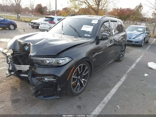 5UXCW2C06N9L13252 2022 BMW X7 - Image 2