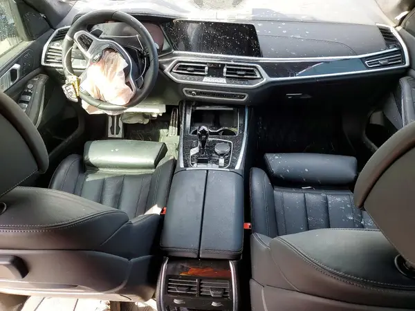5UXCW2C06N9L41715 2022 BMW X7 - Image 8