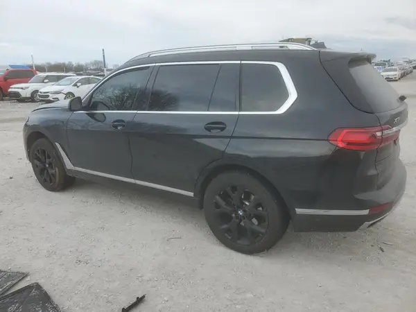 5UXCW2C06N9L50284 2022 BMW X7 - Image 2
