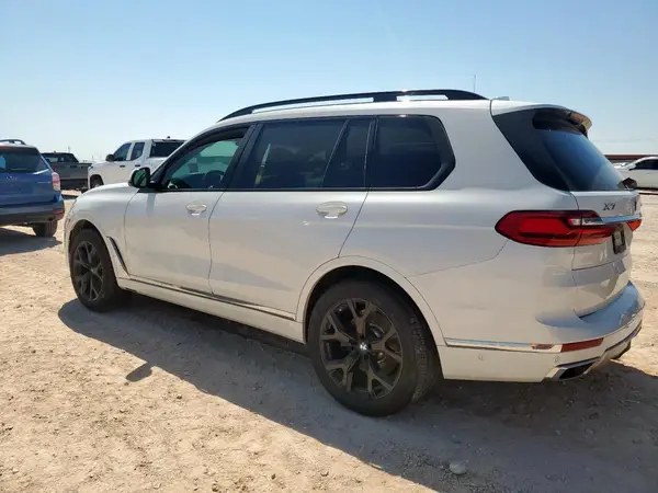 5UXCW2C06N9M71154 2022 BMW X7 - Image 2