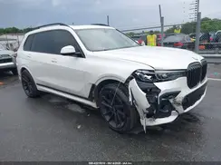 5UXCW2C06N9N07716 2022 BMW X7