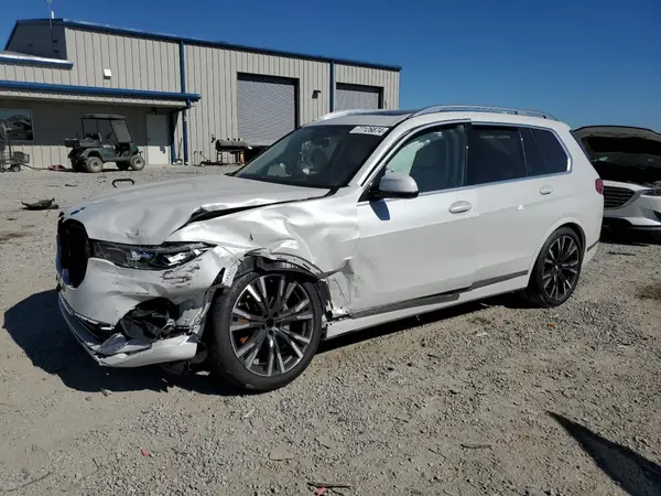 5UXCW2C06N9N12916 2022 BMW X7 - Image 1