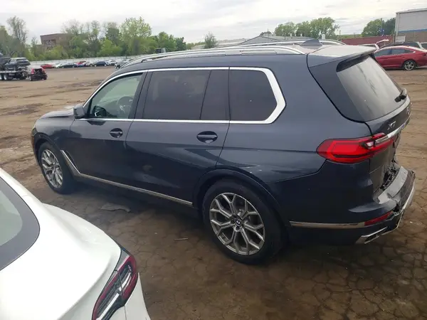 5UXCW2C07L0E74729 2020 BMW X7 - Image 2