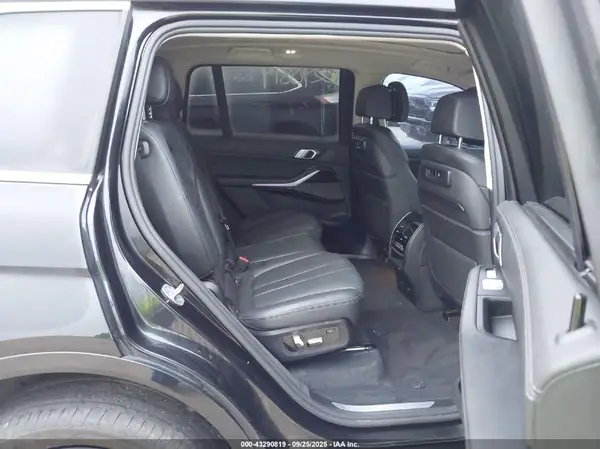 5UXCW2C07L9A01845 2020 BMW X7 - Image 8