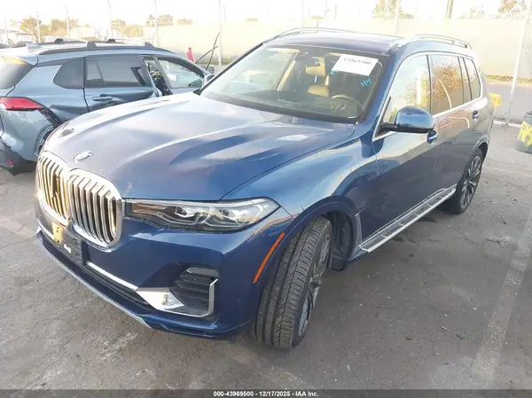 5UXCW2C07L9A03689 2020 BMW X7 - Image 2