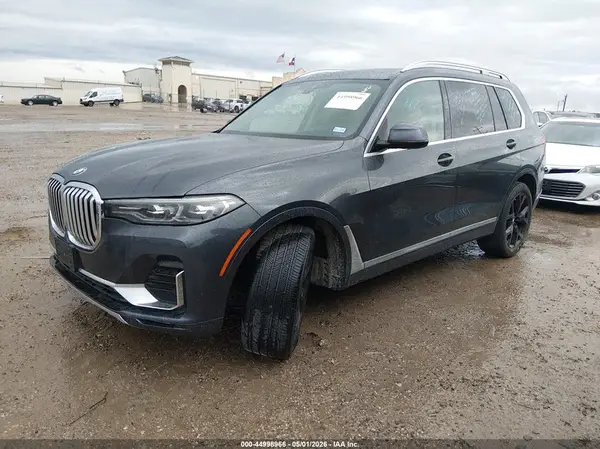 5UXCW2C07L9C06906 2020 BMW X7 - Image 2