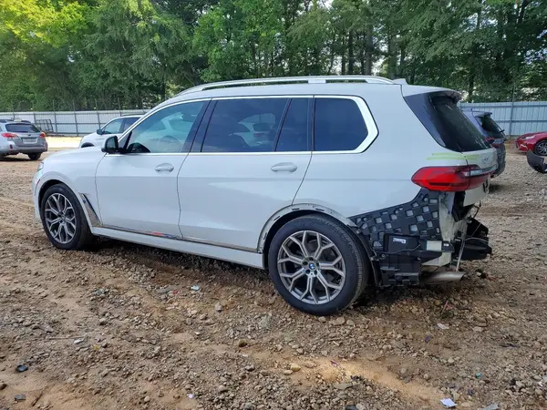 5UXCW2C07L9C10406 2020 BMW X7 - Image 2