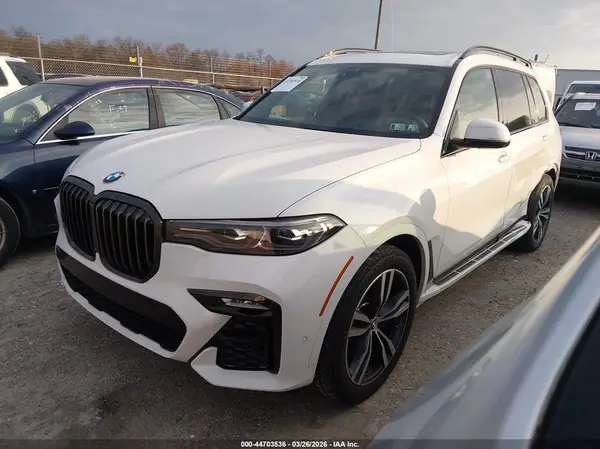 5UXCW2C07M9E63260 2021 BMW X7 - Image 2