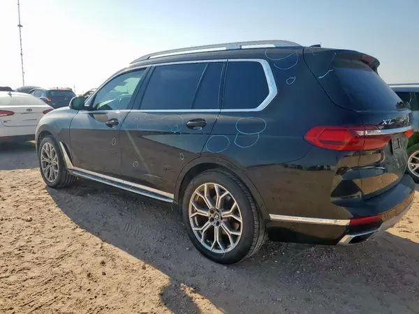 5UXCW2C07M9E84044 2021 BMW X7 - Image 2
