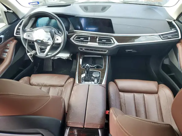 5UXCW2C07M9F47174 2021 BMW X7 - Image 8