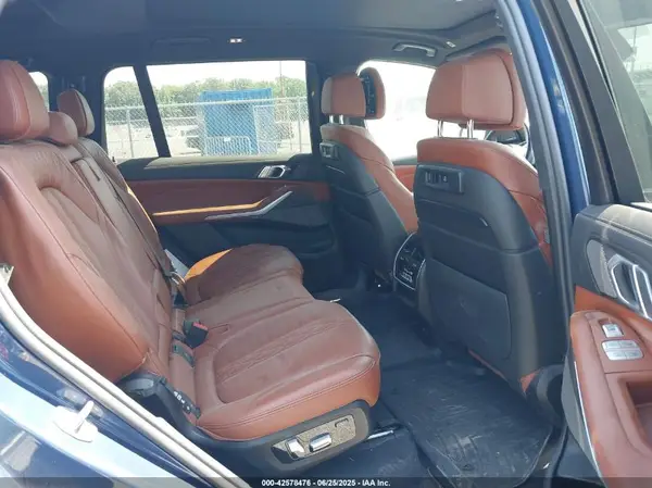 5UXCW2C07M9F60846 2021 BMW X7 - Image 8