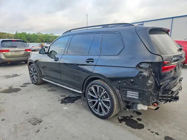 5UXCW2C07M9G08040 2021 BMW X7 - Image 2