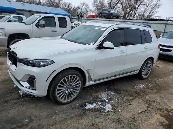 5UXCW2C07M9G15795 2021 BMW X7 - Image 1