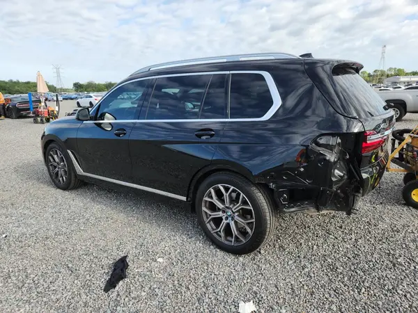 5UXCW2C07M9G90612 2021 BMW X7 - Image 2