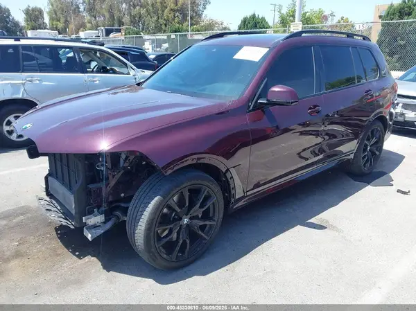 5UXCW2C07M9G93011 2021 BMW X7 - Image 2