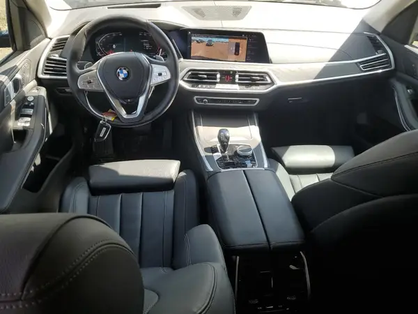 5UXCW2C07M9H26864 2021 BMW X7 - Image 8