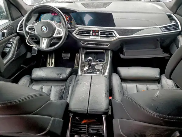 5UXCW2C07N9K42532 2022 BMW X7 - Image 8