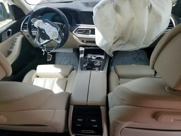 5UXCW2C07N9L78868 2022 BMW X7 - Image 8