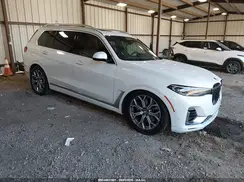 5UXCW2C07N9L79552 2022 BMW X7