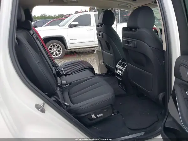 5UXCW2C08L9B60177 2020 BMW X7 - Image 8