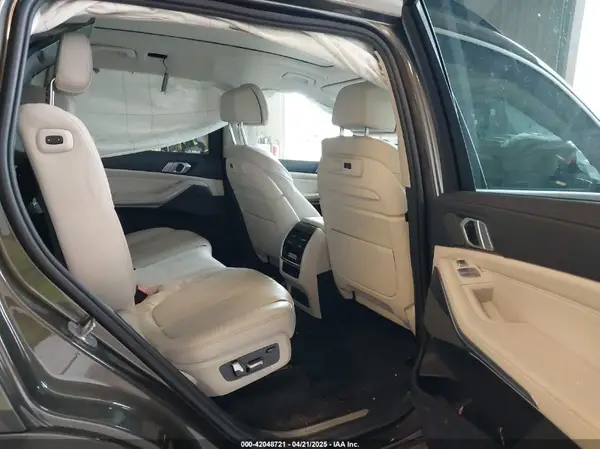 5UXCW2C08L9B79862 2020 BMW X7 - Image 8