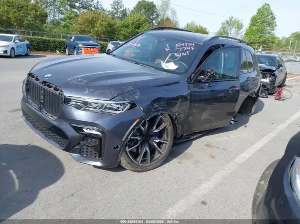 5UXCW2C08L9C17798 2020 BMW X7 - Image 2