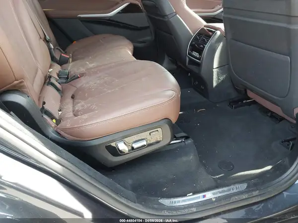5UXCW2C08L9C17798 2020 BMW X7 - Image 8