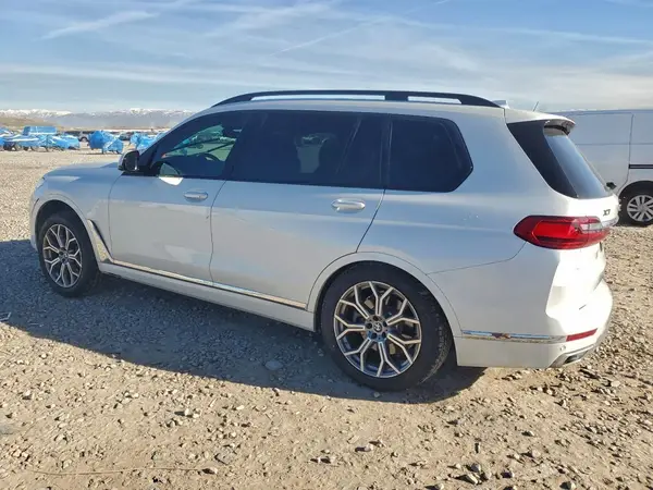 5UXCW2C08L9C52440 2020 BMW X7 - Image 2